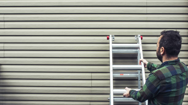 Affordable siding repair and maintenance services in Golden Shores, AZ
